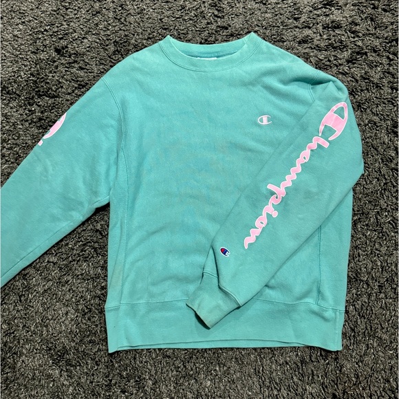 Champion Crewneck - Picture 1 of 4
